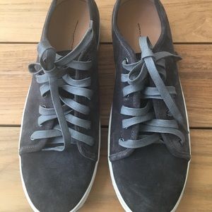 NWOB Vince Suede Sneakers 10M